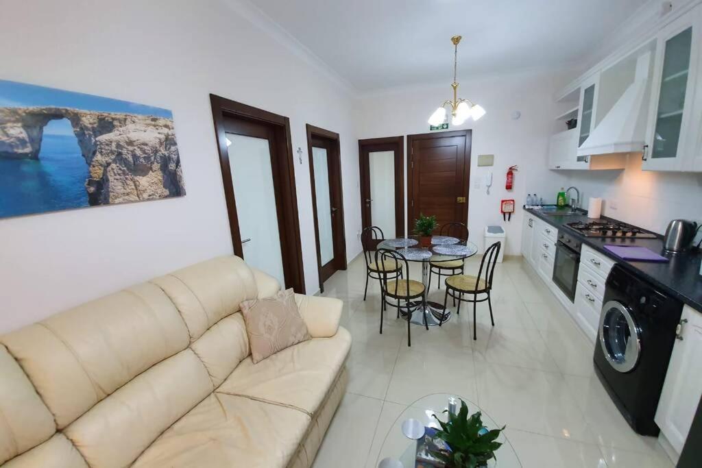 Munxar Holiday Apartment Marsaskala Buitenkant foto